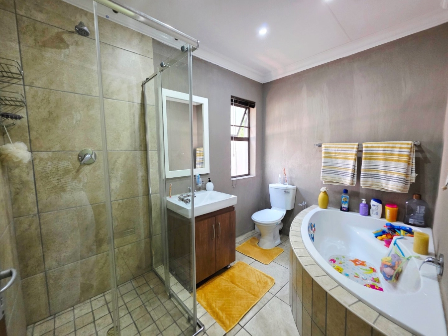 3 Bedroom Property for Sale in Universitas Free State